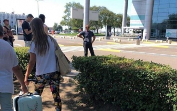 В Одессе срочно эвакуируют людей из аэропорта - говорят об угрозе взрыва