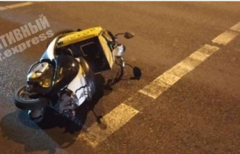 В Днепре пьяный водитель ВАЗ сбил курьера Glovo и скрылся с места ДТП: подробности и фото