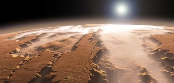 На Марсе обнаружили незамерзающие озера с водой