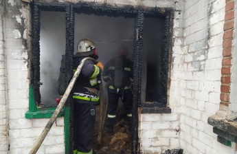 Под Кропивницким при пожаре погибла семья с детьми: фото и детали трагедии