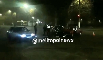 На центральном проспекте в Мелитополе произошло серьезное ДТП - есть пострадавшие