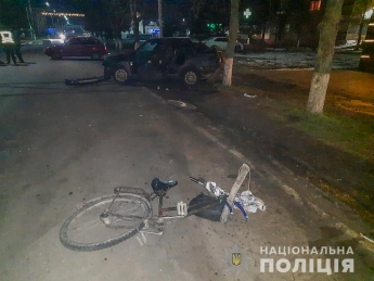 Водитель, который насмерть сбил велосипедистку в Запорожской области, был пьян (фото)