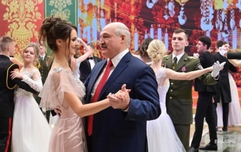 Лукашенко пожелал себе на Новый год благодарность народа
