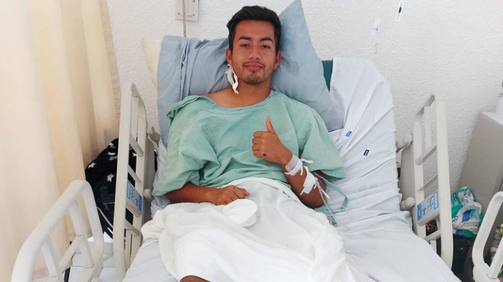 Футболист получил удар током и лишился ноги (фото)