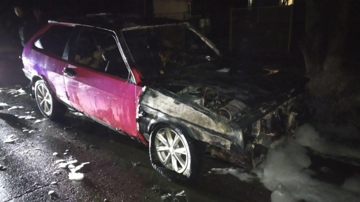 В Запорожской области за сутки сгорели четыре автомобиля (фото)