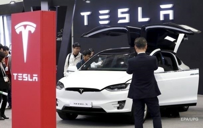 В США разрешили покупать автомобили Tesla за биткоины