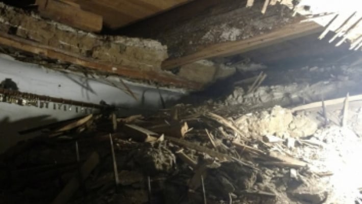 Спасатели рассказали подробности обрушения потолка в Запорожье (фото)