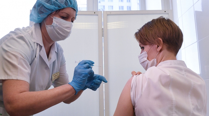 ​Почему украинские медики отказываются делать прививку от COVID-19: врач назвал три причины