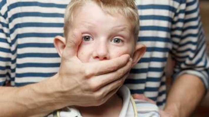 В Днепре на Парусе пытались украсть 10-летнего мальчика на глазах у мамы