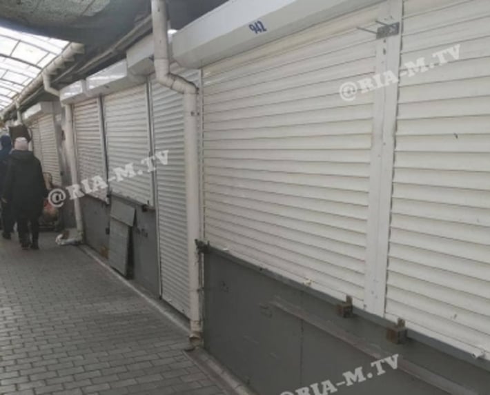 В Мелитополе предприниматели закрывают торговые точки на карантин (фото)