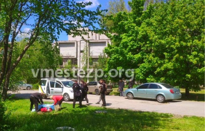 В Запорожье на улице обнаружили труп АТО-шника (фото)