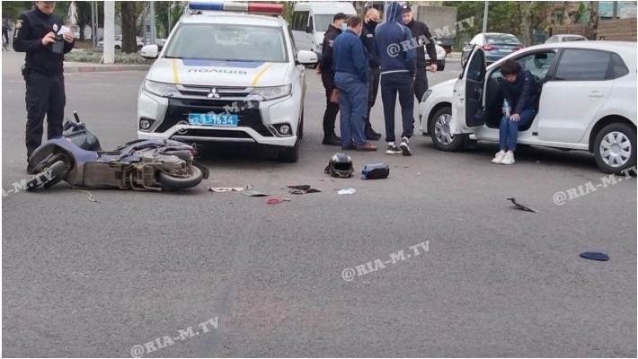 На автоледи, которая сбила скутериста в центре Мелитополя, завели уголовное дело