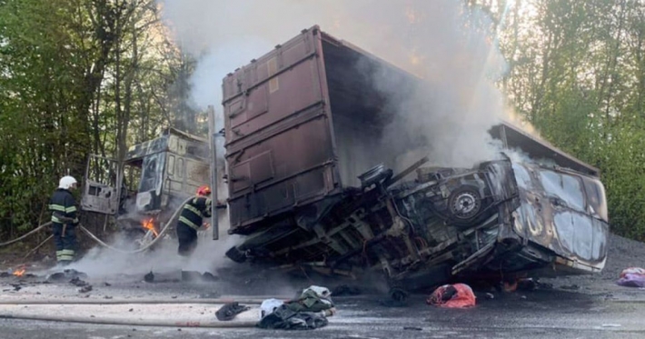 Жуткая авария в Хмельницкой области: водитель грузовика уснул за рулем, его уже задержали