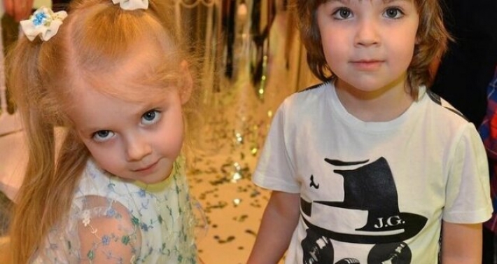 Как с обложки журнала: дети Пугачевой и Галкина надели самые модные вещи - все ахнули, когда увидели Лизу и Гарри (фото)