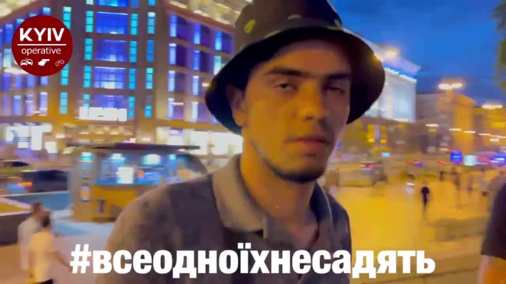 Готовы "работать" в любую погоду: в Киеве задержали очередную банду воровок, видео