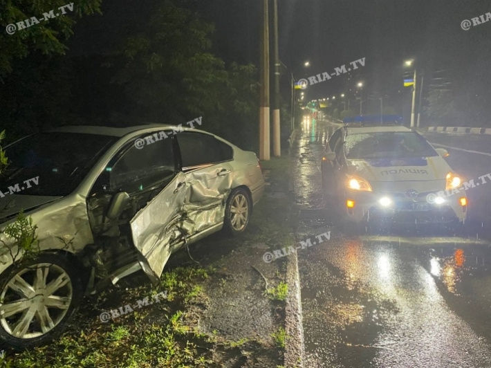 В полиции рассказали, кто устроил автотрэш в Мелитополе в ливень (фото)