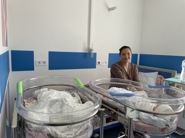 В Мелитополе в обновленном роддоме родилась первая двойня (фото, видео)