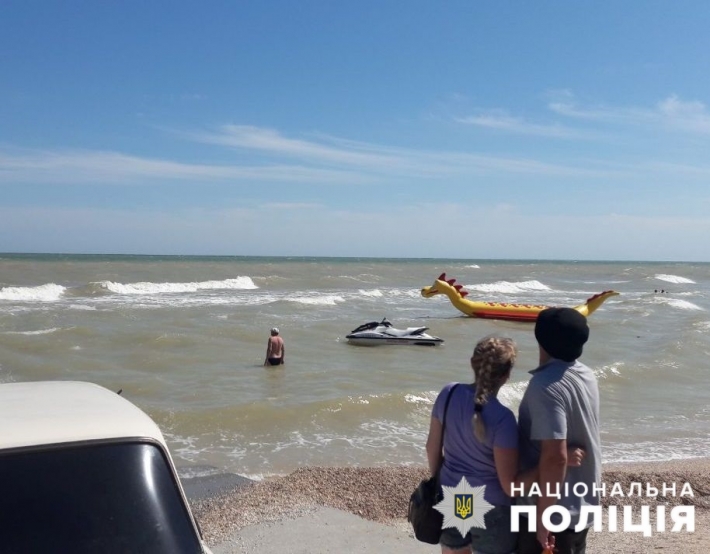 Полиция в Кирилловке нашла одного владельцев незаконных "бананов" (фото)