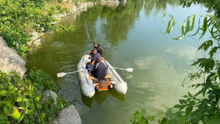 В озере Кременчуга нашли мертвым восьмилетнего мальчика, о пропаже которого сообщила его мать