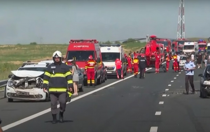Масштабное ДТП в Румынии: столкнулись 55 авто