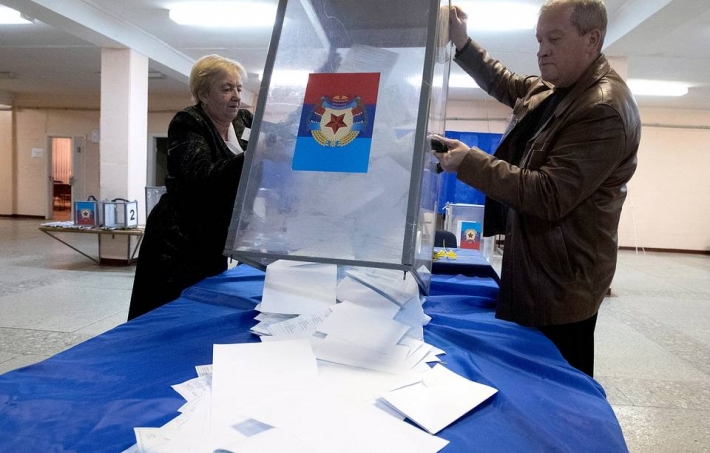 Жительницу Запорожской области обманули на выборах в "ДНР"