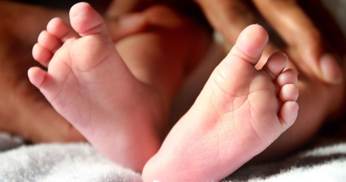 Беременной женщине пришлось выбирать между жизнью ребенка и сохранением ноги: трогательная история британки