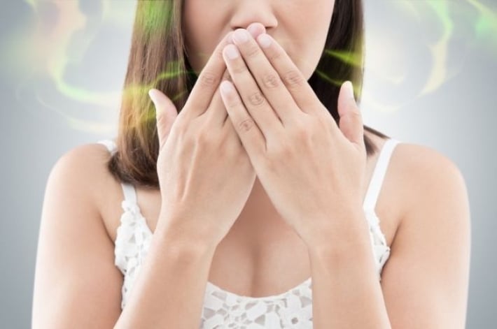 Как появляется неприятный запах изо рта и что с ним делать