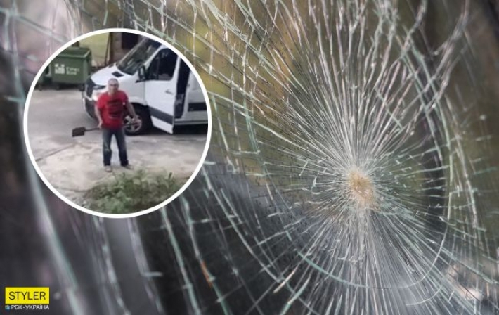 В Житомире мужчина лопатой побил окна соседям: не разрешали парковаться на клумбе с цветами