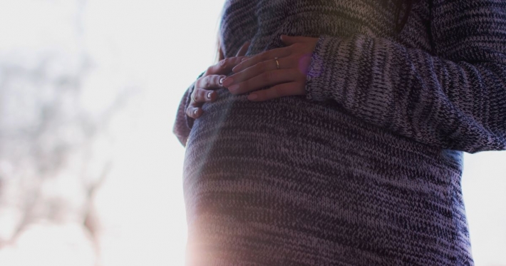 Ждала третьего ребенка: на Волины будут судить врача из-за смерти женщины во время родов