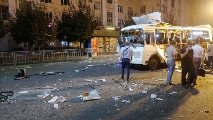 Момент взрыва в автобусе в Воронеже попал на видео