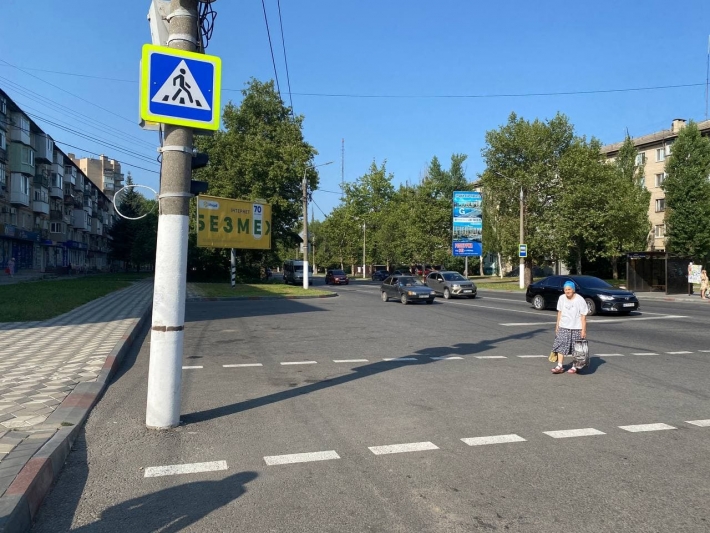 В Мелитополе убрали регулируемый светофор по пути к школе – надолго ли? (фото)