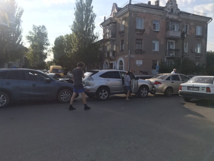 В Запорожской области произошло массовое ДТП с участием 5 автомобилей