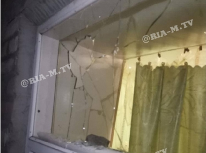 В Мелитополе женщине разбили окна в доме - реакция полиции удивила (фото)