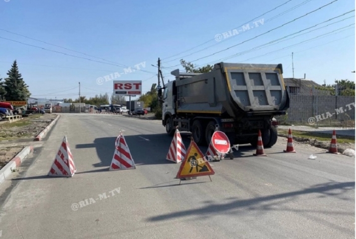 В Мелитополе из-за ремонта дороги еще на два дня будет перекрыта улица