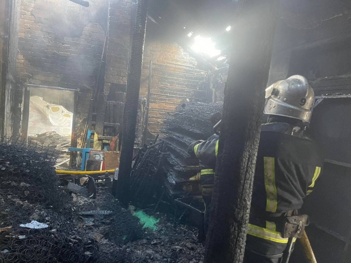 Стало известно, что сгорело во время пожара в северной части Мелитополя (фото)