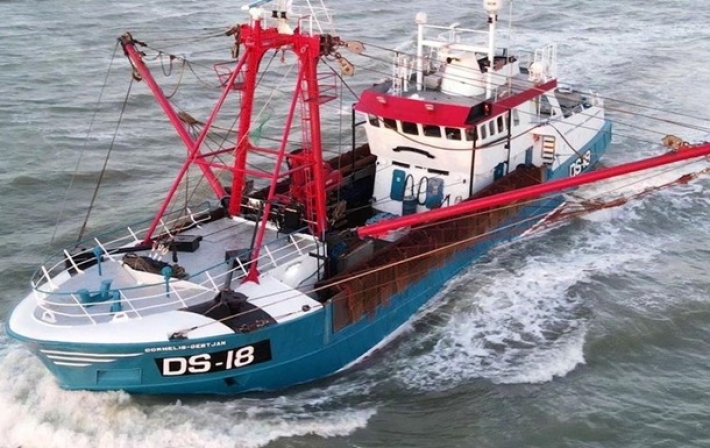 Скандал за право на рыбную ловлю: британское судно задержано Францией