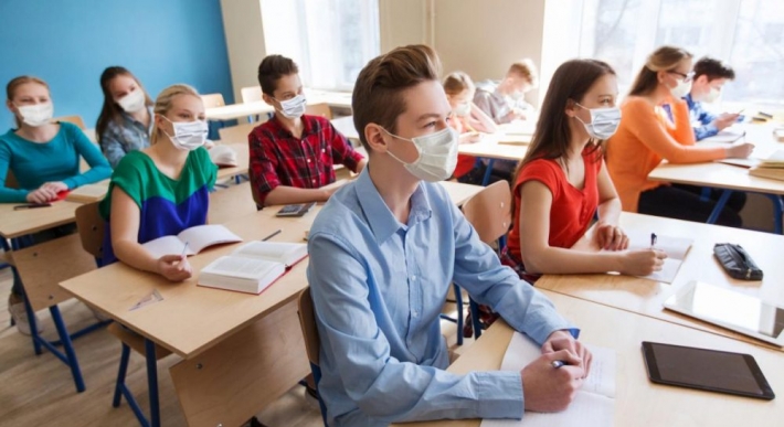В Запорожье старшеклассники могут вернуться на очное обучение