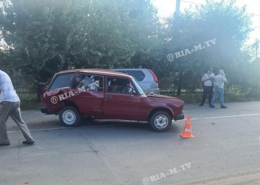 В Мелитополе в результате ДТП пассажирка вылетела через заднее стекло, фото 2