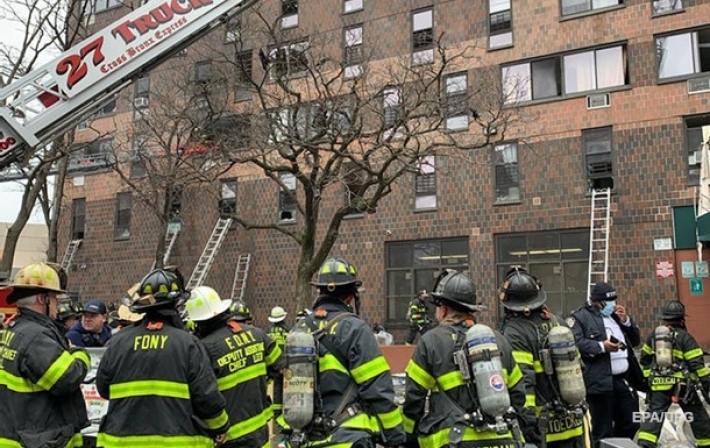 В Нью-Йорке при пожаре погибли 19 человек, 9 из них дети (видео)