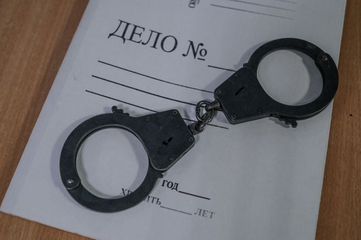 Директора школы в Бердянске подозревают в вымогательстве