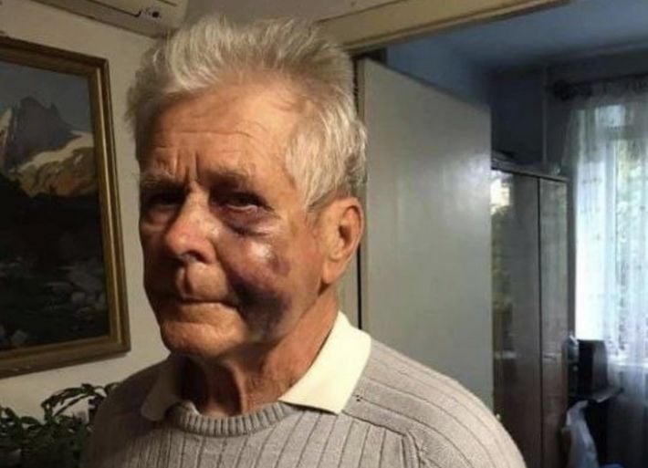 Избиение маршрутчиком пенсионера в Запорожье - водитель не явился в суд