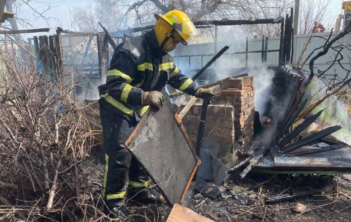 В Мелитополе горел трехэтажный дом - пострадавший в больнице