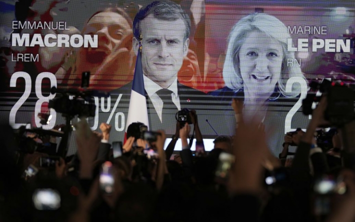 Выборы президента Франции: Макрон и Ле Пен вышли во второй тур