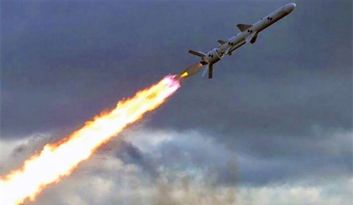 Утром российские войска нанесли массированный ракетный удар по Запорожью