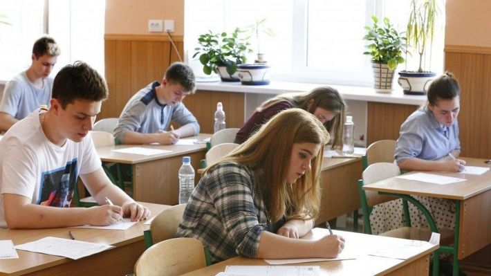 Школьница из Мелитополя поразила своим знанием истории Украины