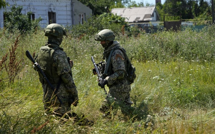 Окупанти можуть наступати на двох напрямках на півдні, аби оточити Миколаїв - Марченко