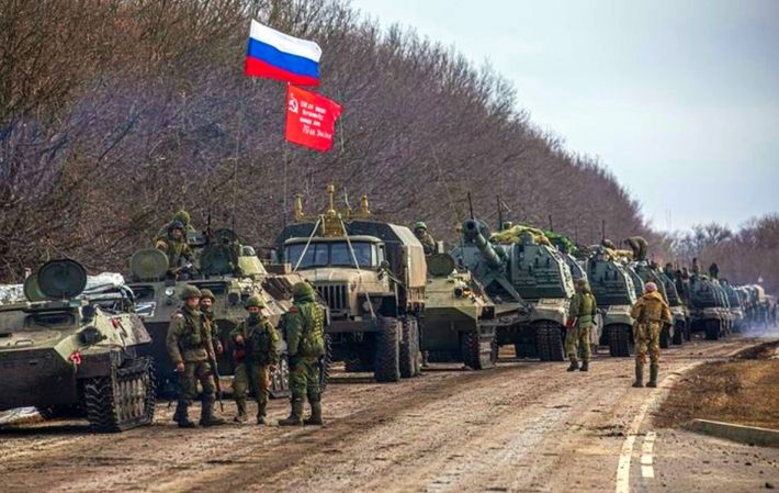 Российские войска перебрасывают технику и мобилизованных на Запорожское направление (видео)