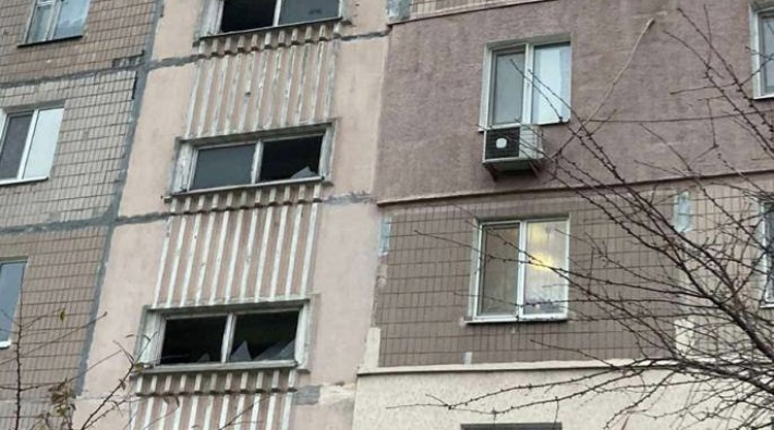 В Запорожье от ударной волны в некоторых домах вылетели окна (фото)