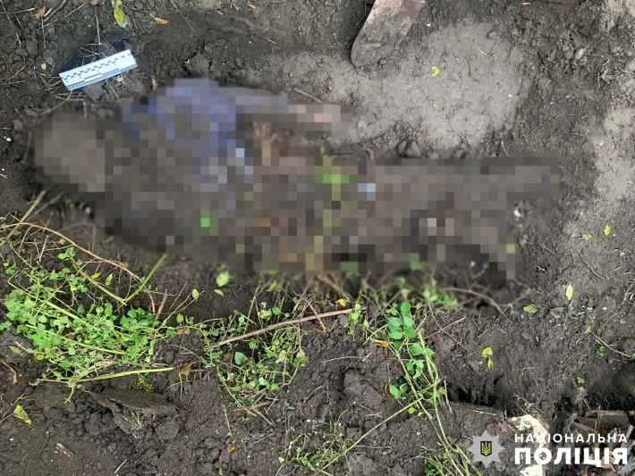 Убил и закопал родного отца – полицейские Запорожья расследуют убийство