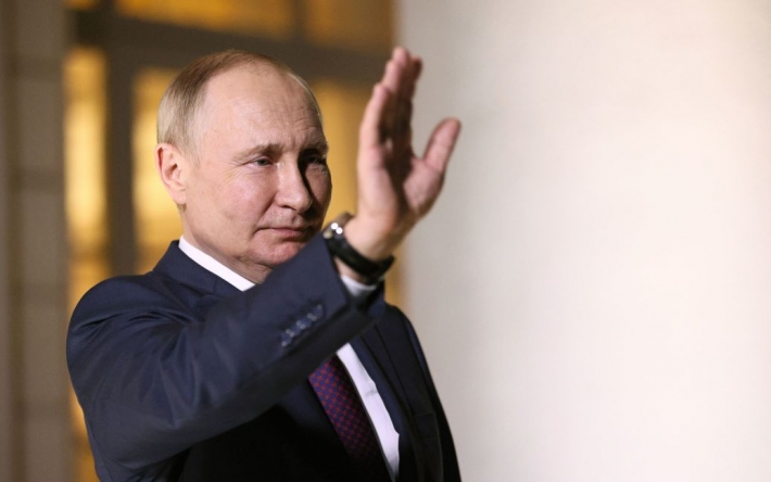 "Не изменяет традициям": Путин всегда исчезает из вида, когда нужно отвечать за провалы – эксперт